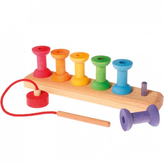 Bobinas de madera pequeñas para enhebrar