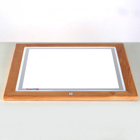 Caja de luz con marco de madera de 60x60x8 cm