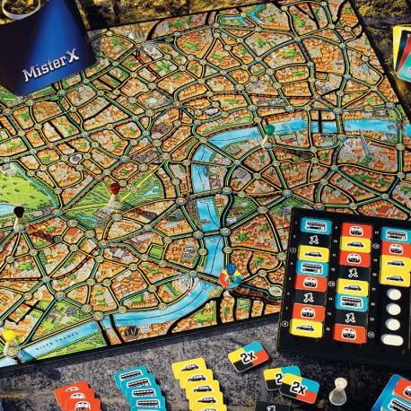 Scotland Yard - intuitivo juego de estrategia para 2-6 jugadores