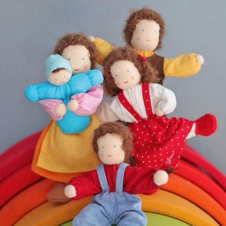 Mamá Alder - muñecos de tela para casa de muñecas