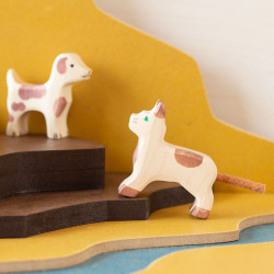 Gato de pie - animal de madera
