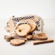 Eco Blocks 72 bloques de madera natural con corteza en bolsa de red
