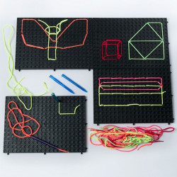 4 tablas negras para coser - con lápices de coser y cordones