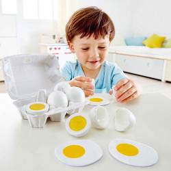 Huevera de cartón con 6 huevos