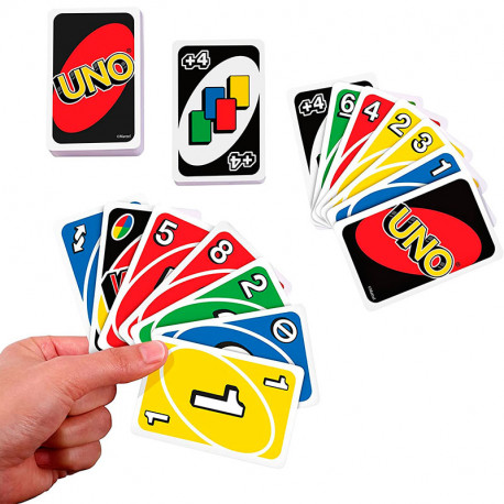 UNO - popular juego de cartas para 2-10 jugadores