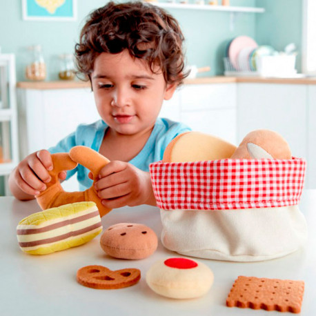 Cesta con pan de tela