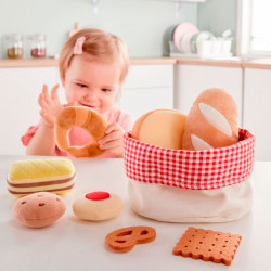 Cesta con pan de tela