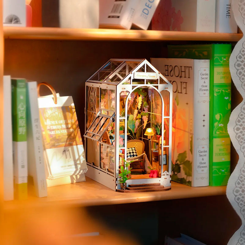 Holiday Garden House - Soporte de libros creativo 3D (DIY)