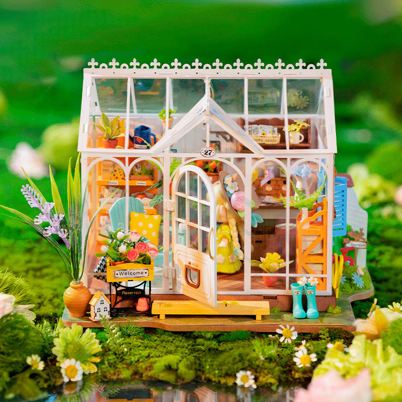 Dreamy Garden House  - DIY Miniature House