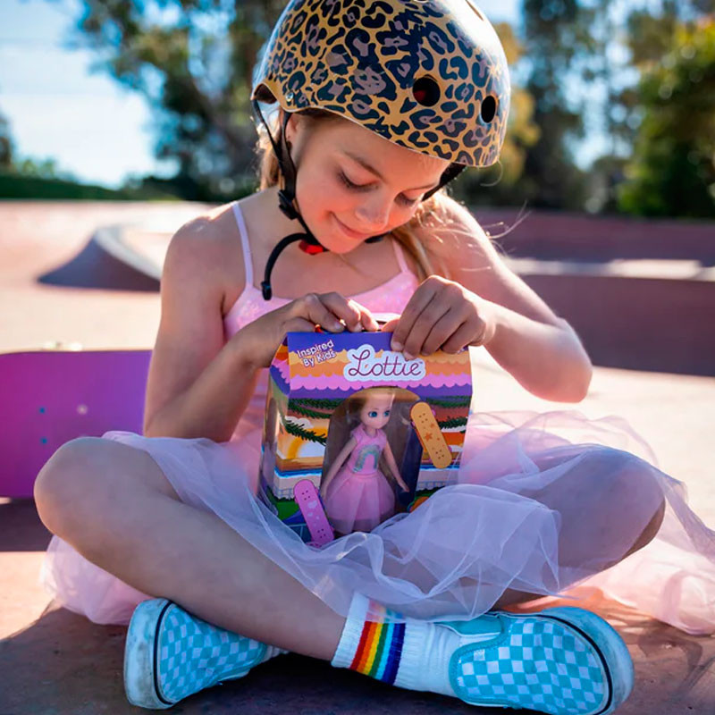 Muñeca Lottie - Olivia Skate Park