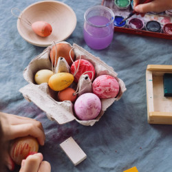 Sunrise Eggs – 3 Huevos de Pascua Pintados a Mano en Tonos Cálidos