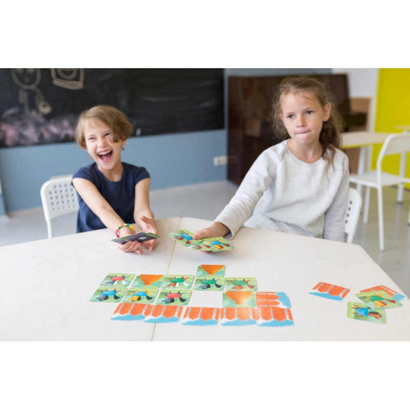 Cartas del juego Pony Run con ponis de distintos colores