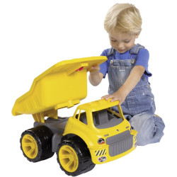 niño con Camión volquete BIG Power Worker Maxi amarillo