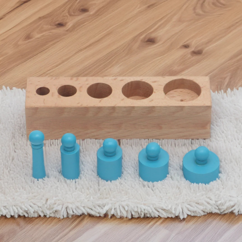Juego de cilindros de madera – Clasificación por tamaños